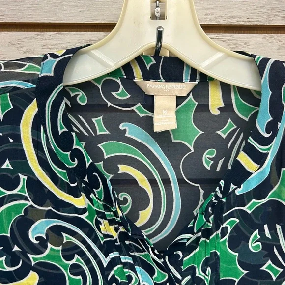 Banana Republic Swirl Pattern Blouse in Green and Blue - Picture 2 of 8